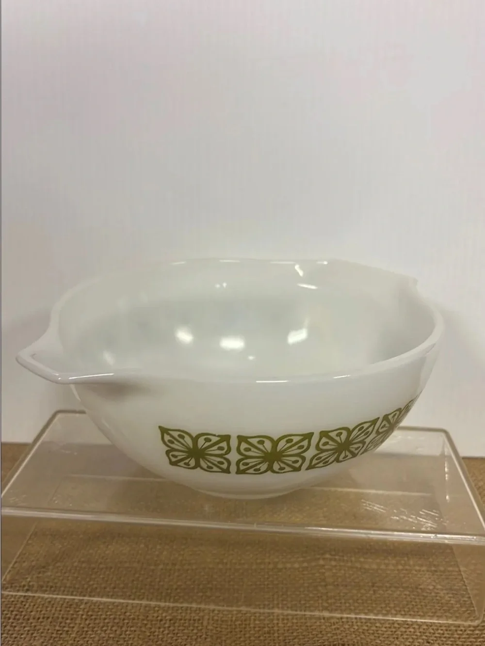 PYREX • Vintage #442 VERDE Cinderella 1.5 QT Mixing Bowl • Square Flower USA